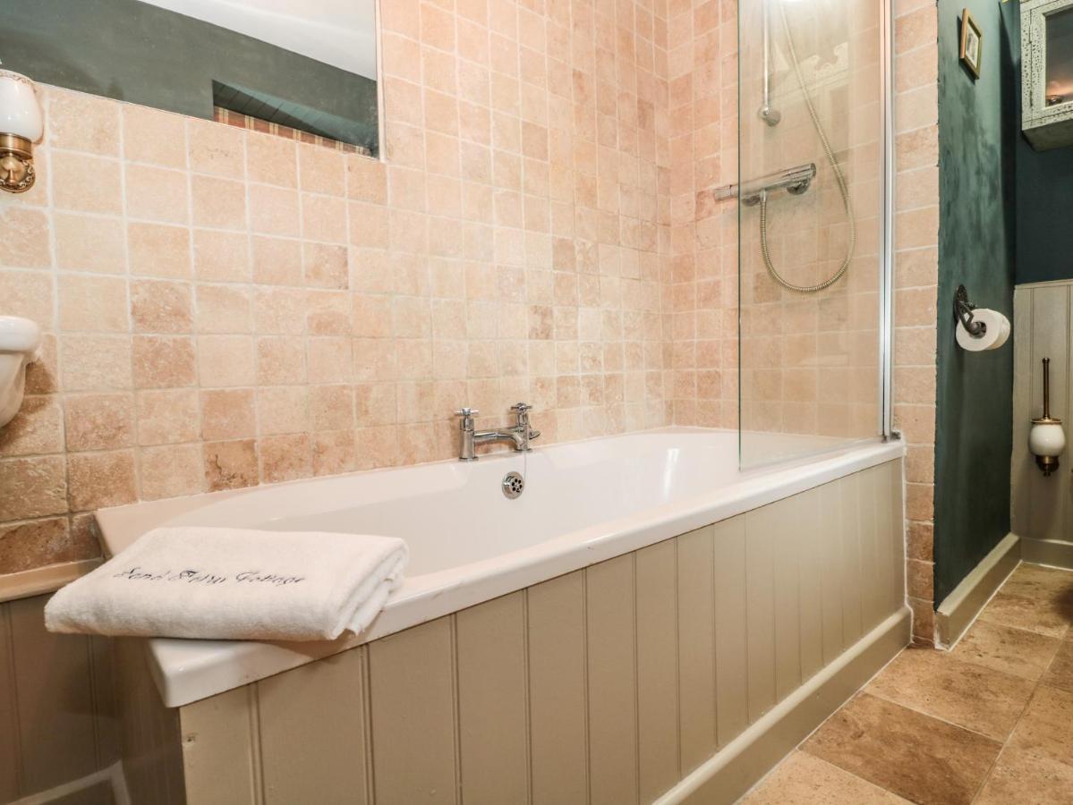 Sand Fairy Cottage Bath Buitenkant foto